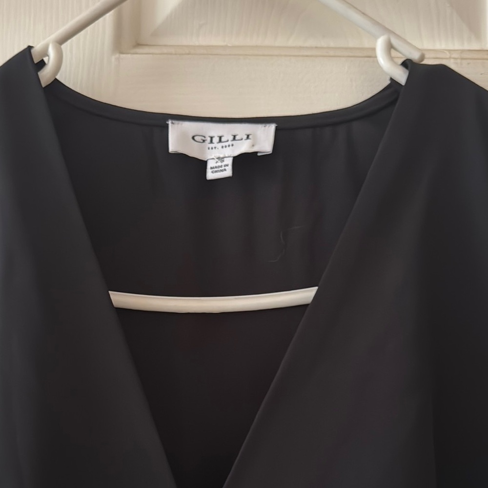 Gilli Black Work Dress with Sleek Silhouette - Picture 4 of 7